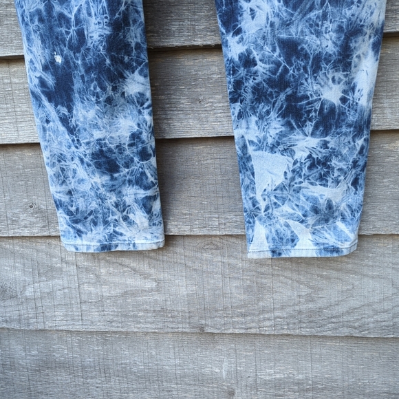 SOLD   Women's Stretch Tye Dyed Blue Denim Distressed Jeans Size 22W Elite Jeans - Picture 5 of 12
